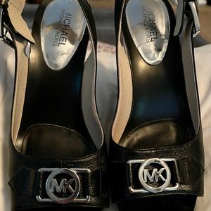 Michael Kors Black Leather Silver Studded Platform Open Toe  Heels Shoes